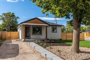 1689 Lansing St, Aurora, CO 80010