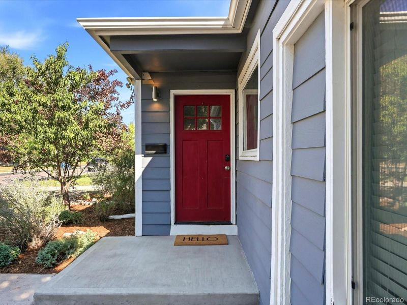 2048 Iola St, Aurora, CO 80010