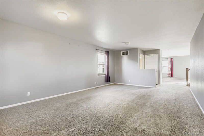 5528 Lewiston Ct, Denver, CO 80239