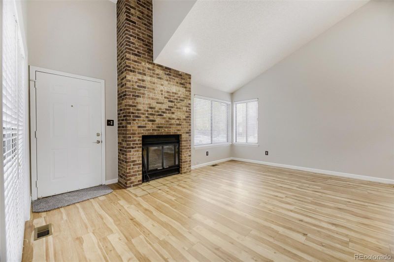 2685 S Dayton Way #311, Denver, CO 80231