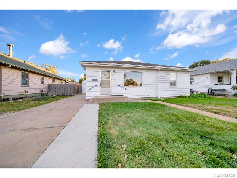 409 Mckinley St, Sterling, CO 80751