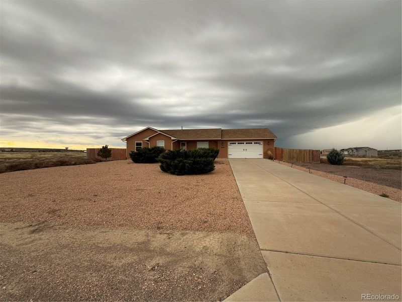 1676 E Parlin Dr, Pueblo West, CO 81007