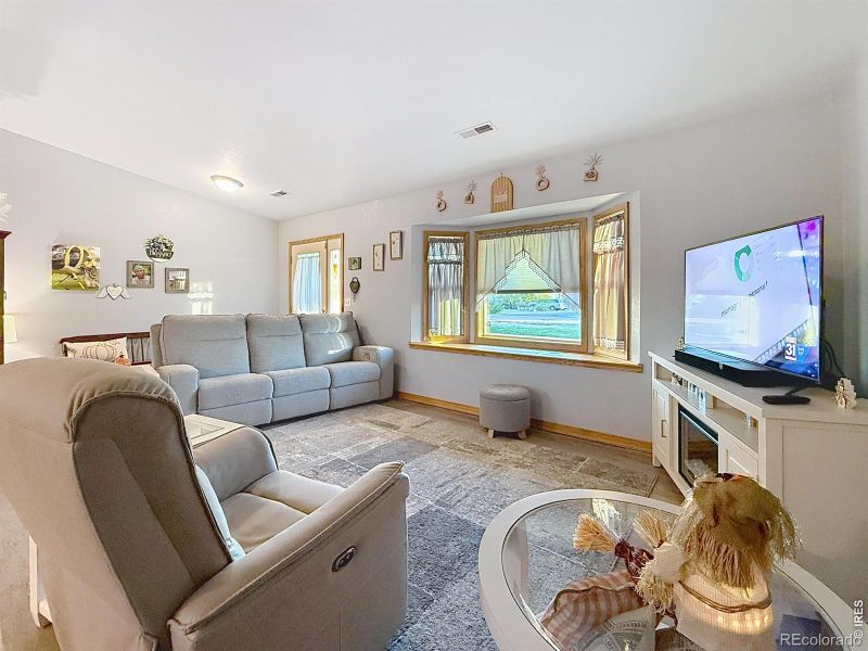368 7th St, Limon, CO 80828