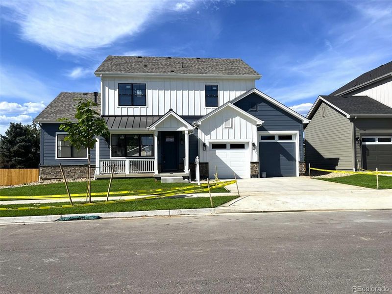 855 Peakview Pl, Longmont, CO 80503