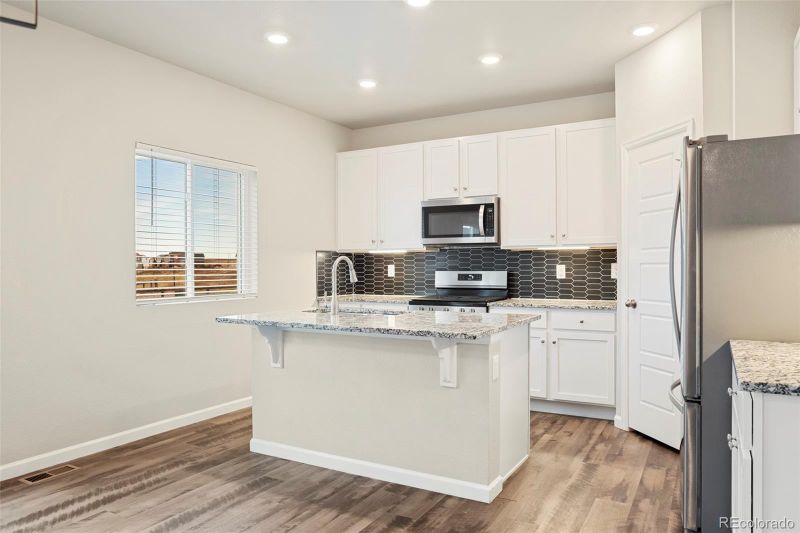 4650 Colliers Reserve Cir, Elizabeth, CO 80107