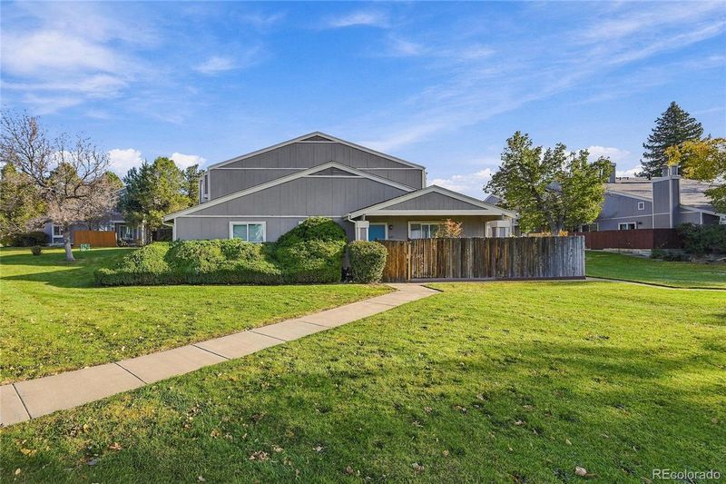 4545 S Hannibal St S, Aurora, CO 80015