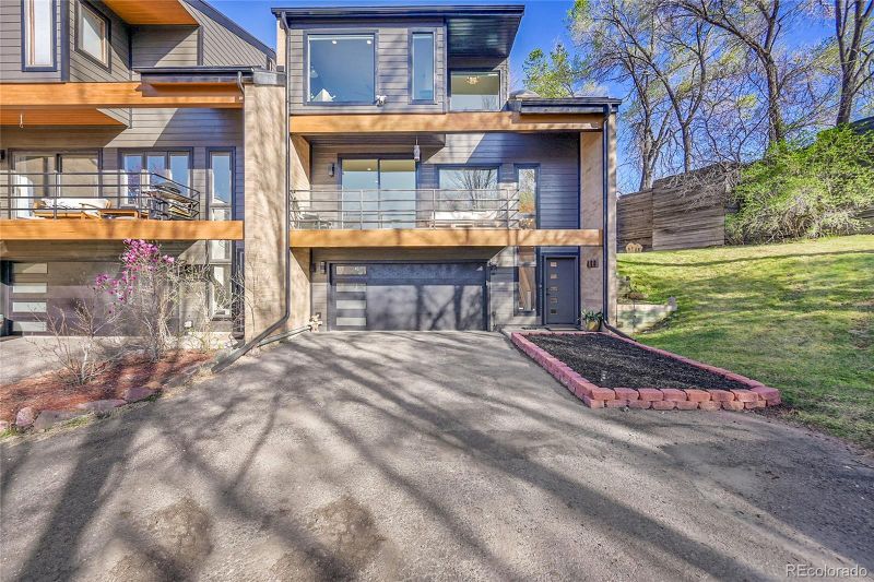 620 Crescent Ln, Lakewood, CO 80214