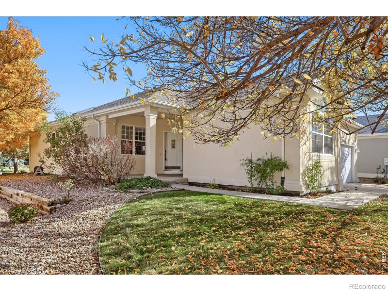 1056 Champion Cir, Longmont, CO 80503