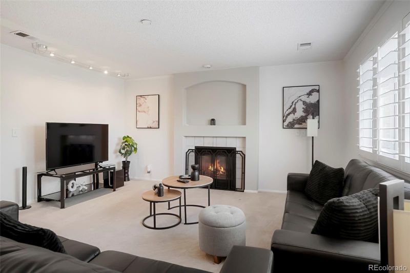 9620 Castle Ridge Cir, Highlands Ranch, CO 80129