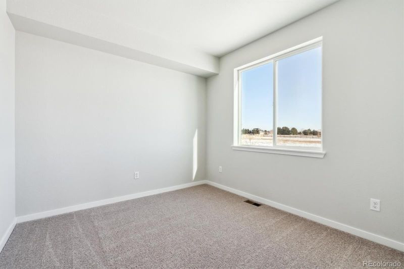 379 Overlook Ave, Lochbuie, CO 80603