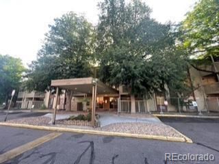 1300 S Parker Rd #101, Denver, CO 80231