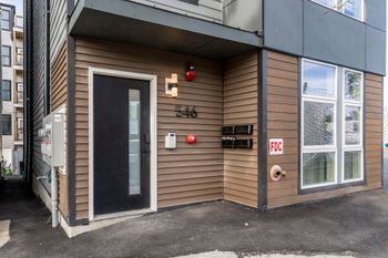 546 Saratoga St, Boston, MA 02128