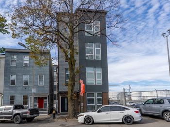 546 Saratoga St, Boston, MA 02128