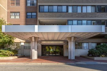 9 Hawthorne Pl #7G, Boston, MA 02114