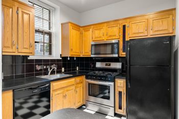 4 Kilsyth #11, Boston, MA 02135