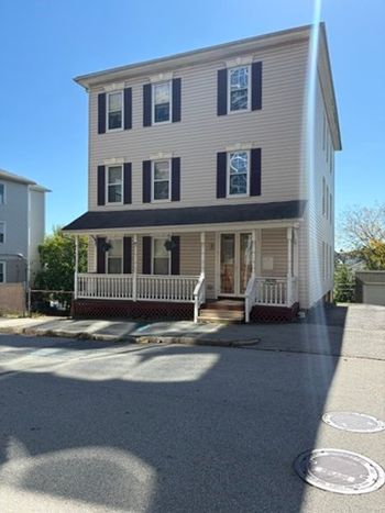 18 Gage St #2, Worcester, MA 01605