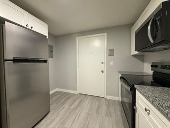 4 Oakcrest Rd #2, Boston, MA 02136
