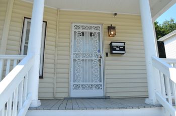 35 Ruskindale Rd, Boston, MA 02136