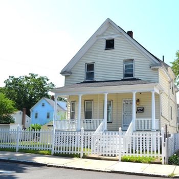 35 Ruskindale Rd, Boston, MA 02136