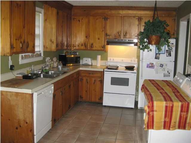 1527 Brookbank Ave, Charleston, SC 29412