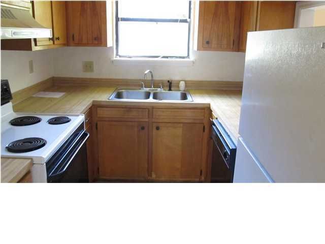 326 Dorchester Manor Blvd #A & B, North Charleston, SC 29420