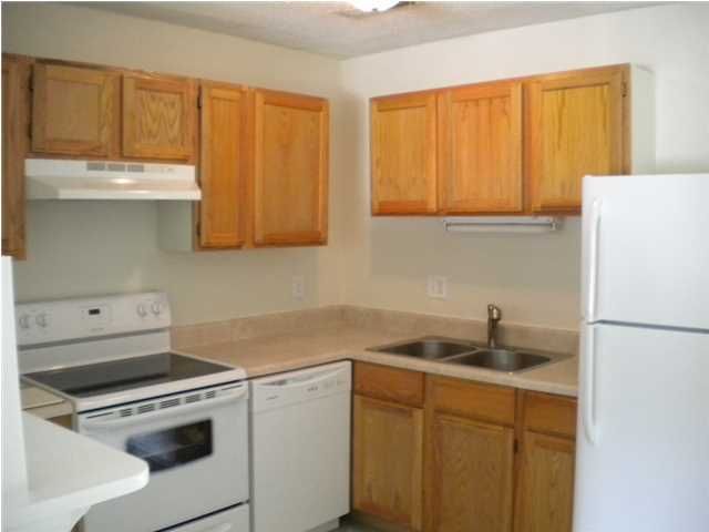 41324134 Hickory Ln, Ladson, SC 29456