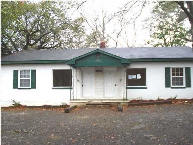 5481 Pennsylvania Ave, North Charleston, SC 29405