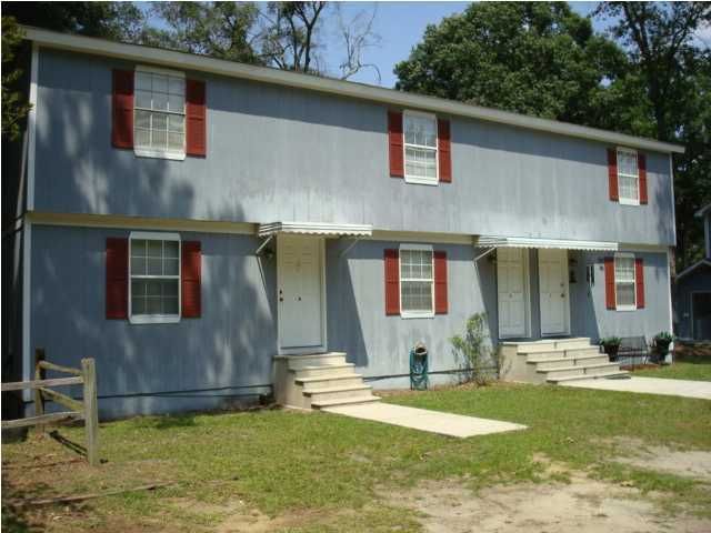 128 Themens Rd, Moncks Corner, SC 29461
