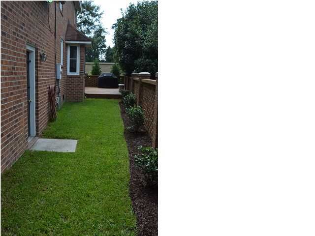 1685 Fairway Place Ln, Mount Pleasant, SC 29464