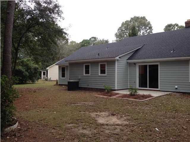 109 Kings Ct, Goose Creek, SC 29445