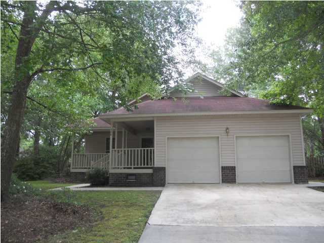 106 Fox Chase Dr, Goose Creek, SC 29445
