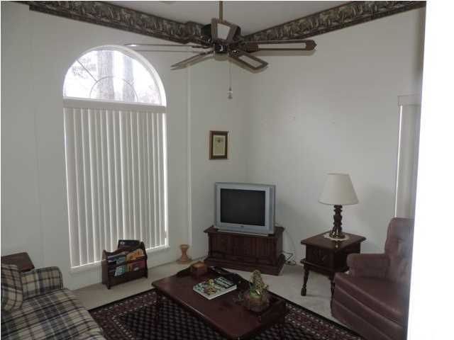 101 Golding Ln, Goose Creek, SC 29445