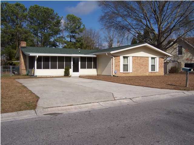 103 Coral Reef Dr, Goose Creek, SC 29445