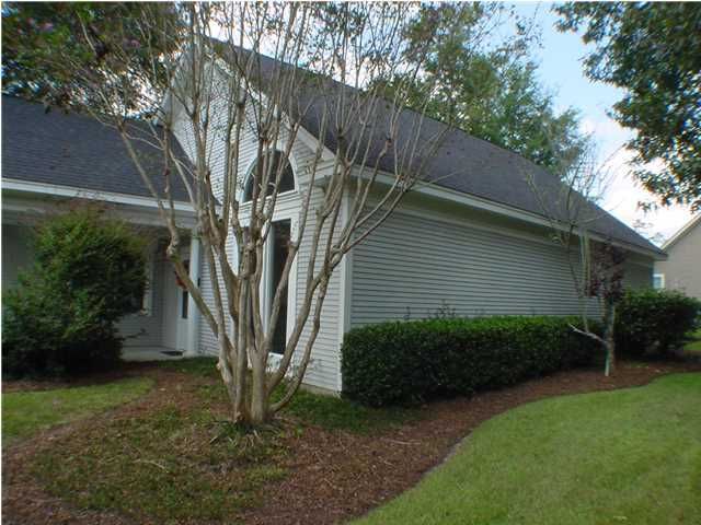 9132 Lafayette Ct, North Charleston, SC 29406