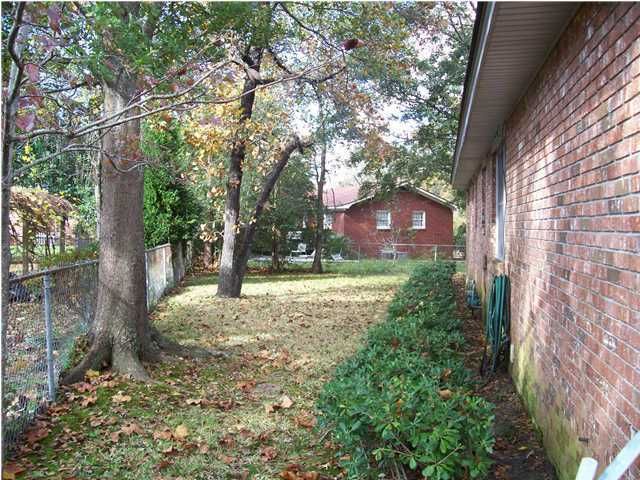 101 Cuthbert Dr, Goose Creek, SC 29445