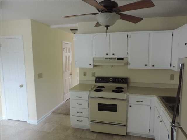 1407 Dove Run Dr #B, Charleston, SC 29412