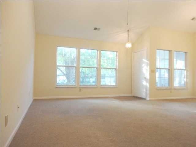 8315 Coventry Rd, Charleston, SC 29420