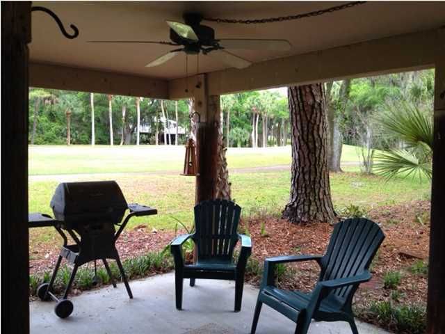 851 Club Cottage Dr, Edisto Beach, SC 29438