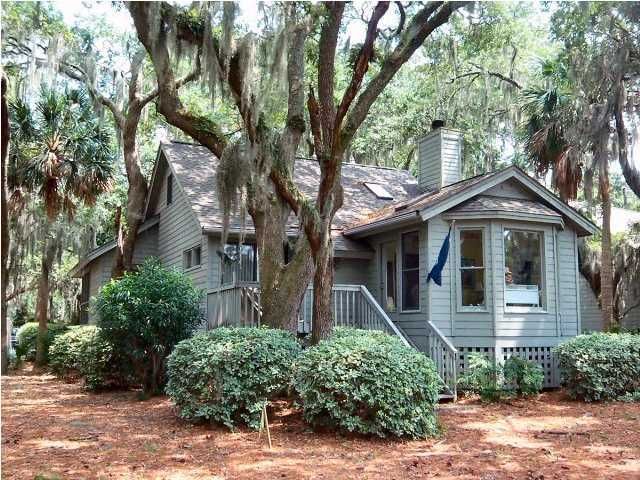 896 Fairway Dr, Edisto Beach, SC 29438