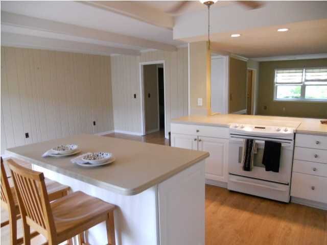 2906 Cathedral Ln, Charleston, SC 29414