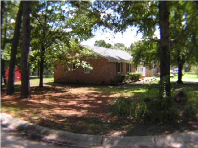 18 Pequannock Rd, Goose Creek, SC 29445