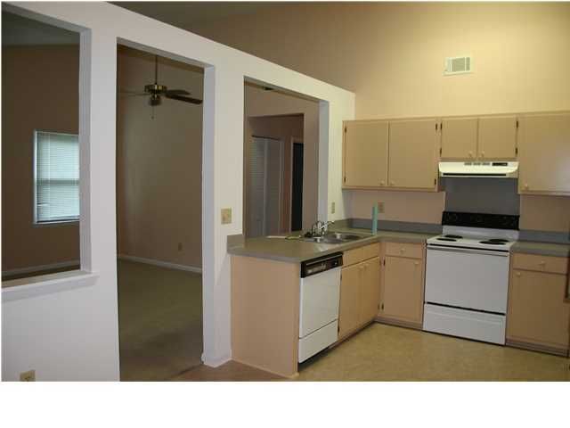 120 Manchester Rd, Summerville, SC 29483