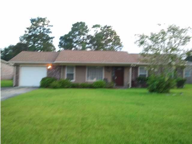 109 General Dennis Dr, Summerville, SC 29483