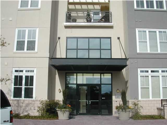 200 River Landing Dr #B304, Charleston, SC 29492