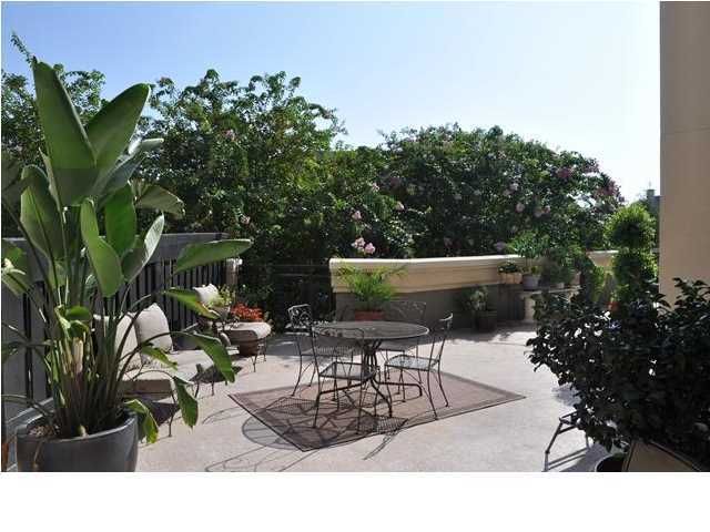 200 River Landing Dr #B203, Charleston, SC 29492