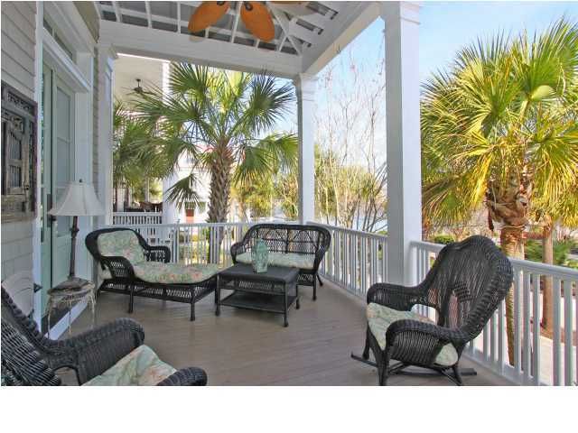 21 Faye Ln, Mount Pleasant, SC 29464