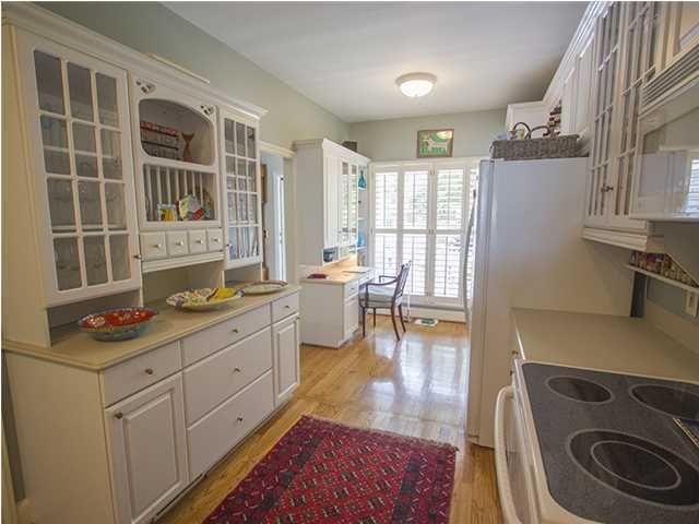103 Waterfront Plantation Dr, Charleston, SC 29412