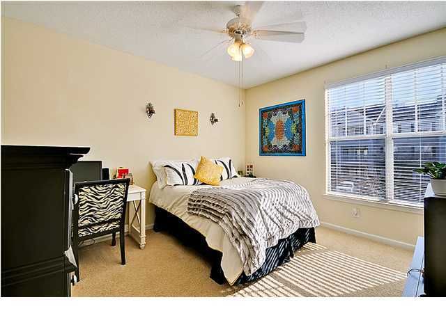 45 Sycamore Ave #221, Charleston, SC 29407