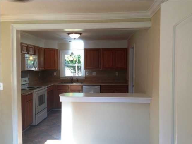 138 Gator Dr, Goose Creek, SC 29445