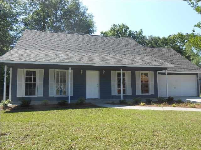 106 Iron Ct, Summerville, SC 29483